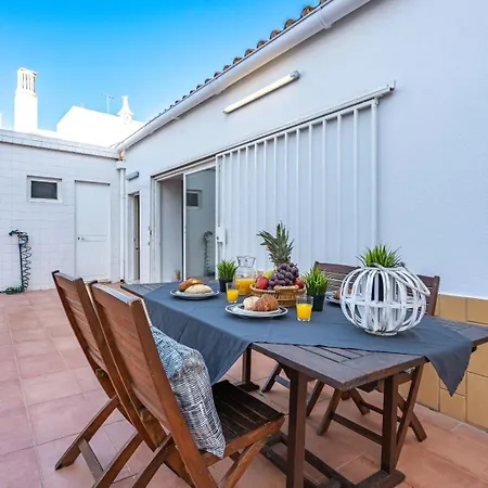 Prázdninový dům Ria House *