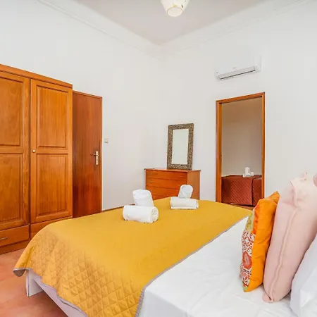 Prázdninový dům Ria House *