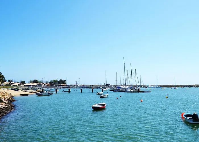 Ria House ألفور